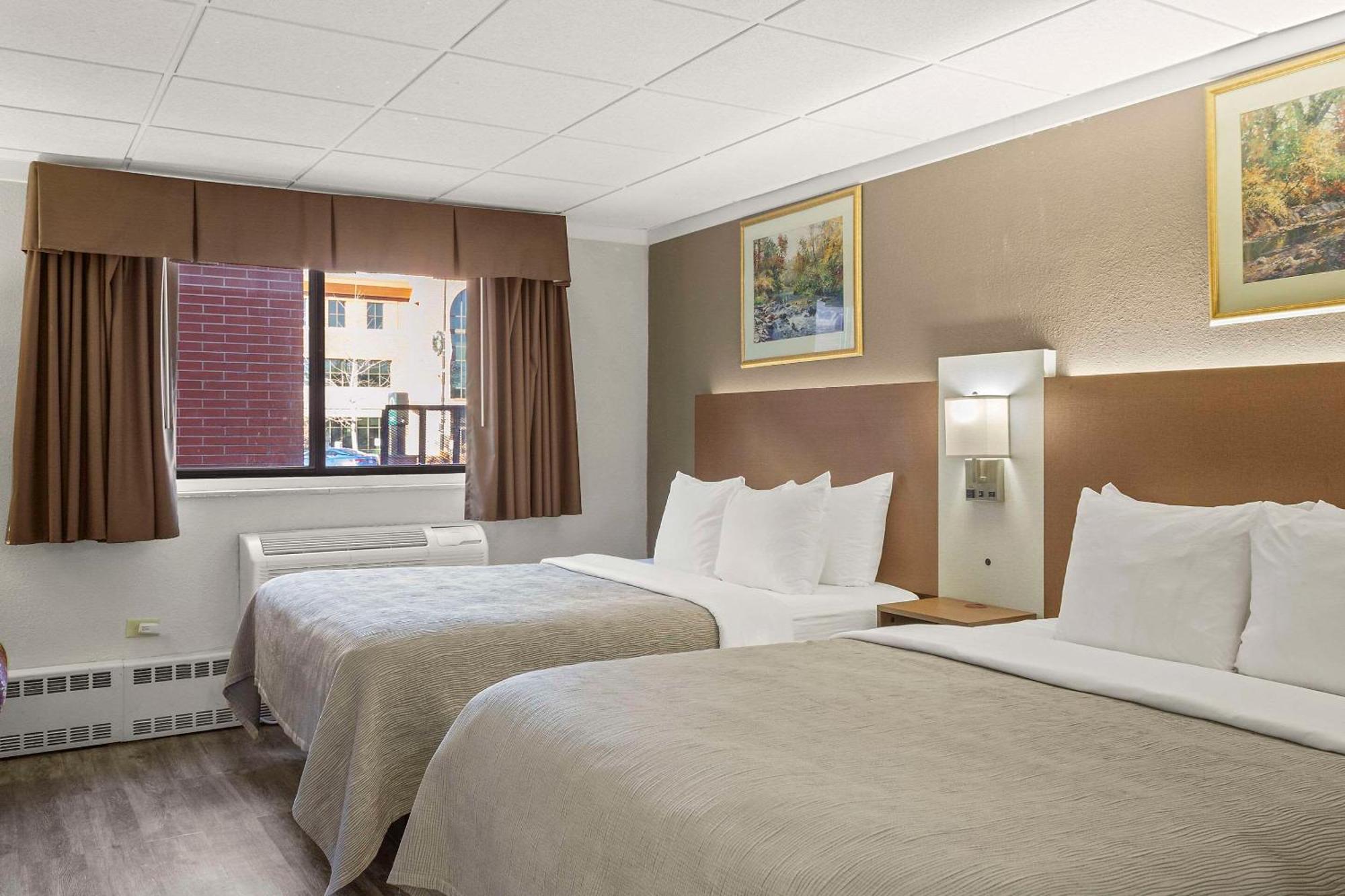 Hotel Quality & Downtown Green Bay