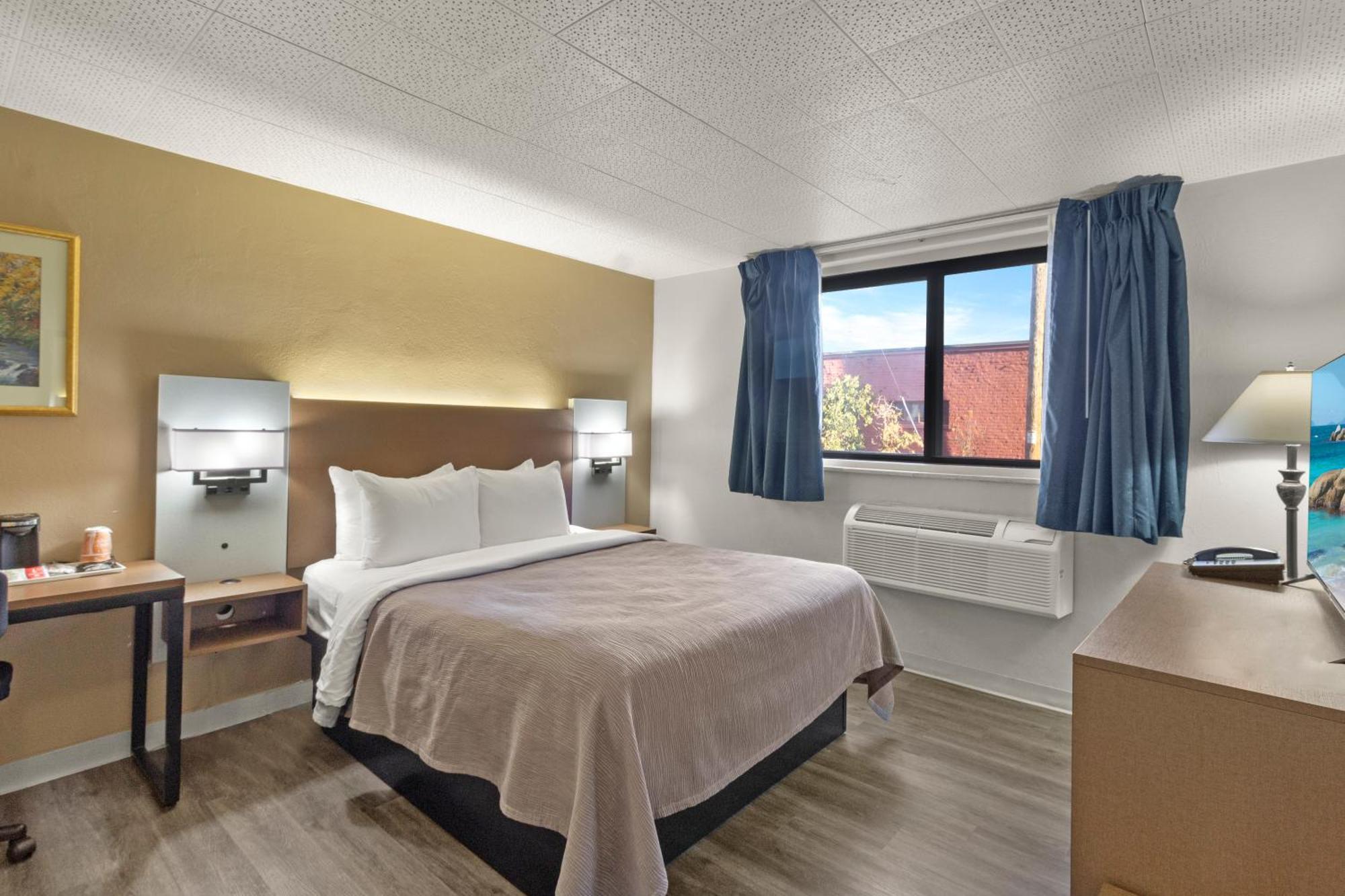 Hotel Quality & Downtown 2*